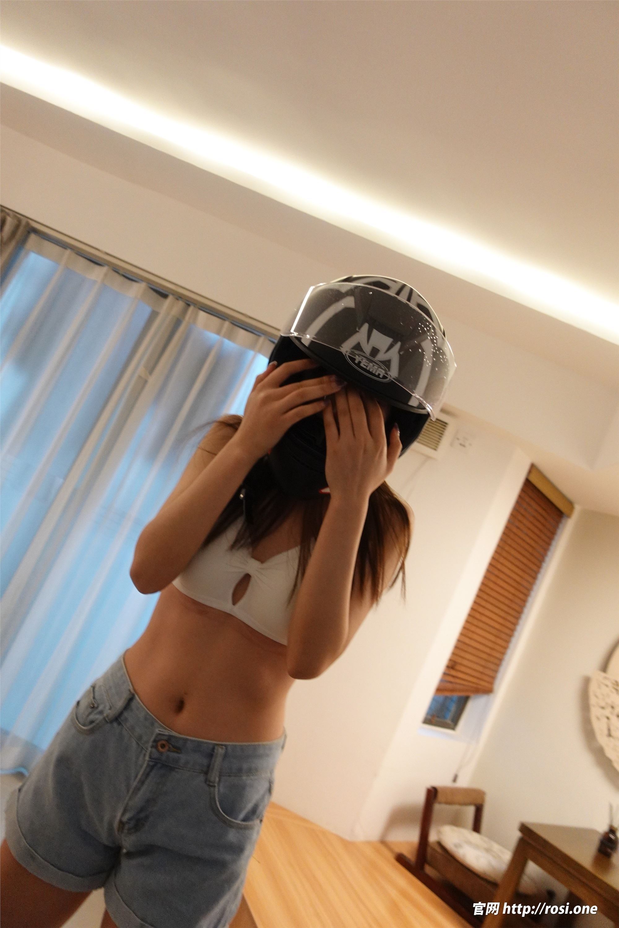 ROSI写真 2022.08.04 NO.3895